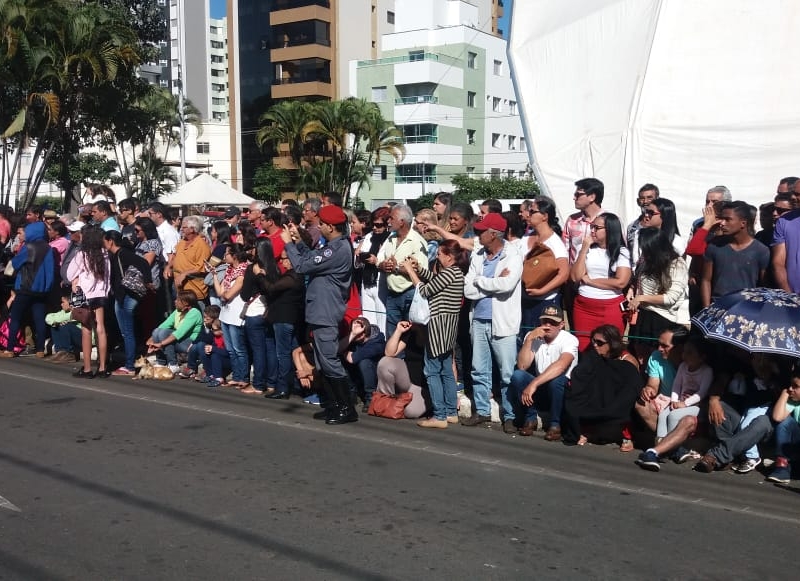 clique para ampliar Comemoração aos 126 de Patos de Minas tem desfile cívico cultural no centro da cidade