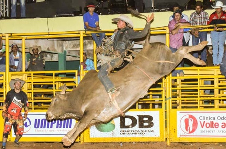 clique para ampliar Festa da Produção de Presidente Olegário em 2018 será com portões abertos