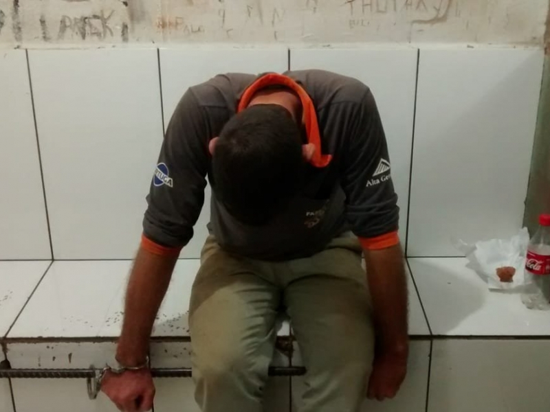 clique para ampliar Polícia Militar de Patos de Minas apreende pistola e munições dentro de veículo