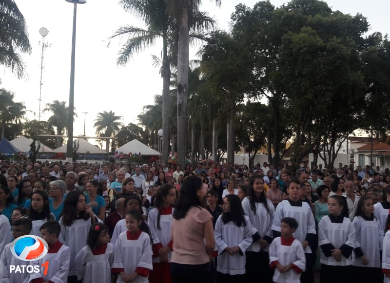clique para ampliar Missa e procissão marcam encerramento da Festa de Nossa Senhora da Piedade em Lagoa Formosa