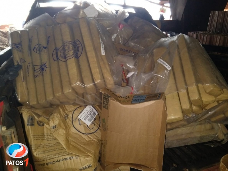 clique para ampliar Polícia Civil de Patos de Minas destrói aproximadamente 500 quilos de drogas apreendidas