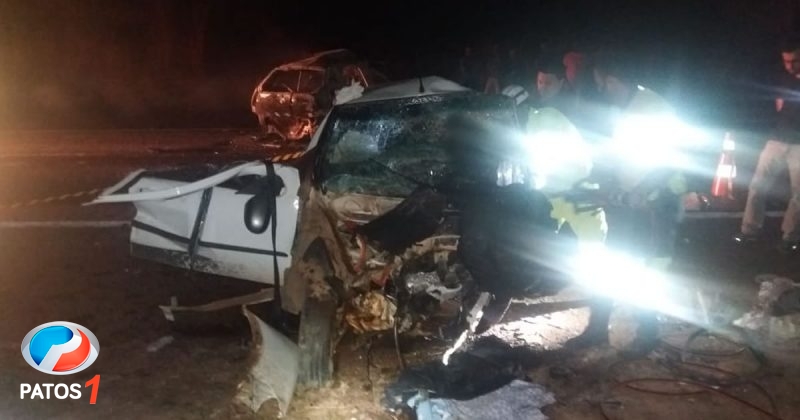 clique para ampliar Acidente com 5 vítimas fatais mata pastor evangélico e família na BR-040 próximo à João Pinheiro