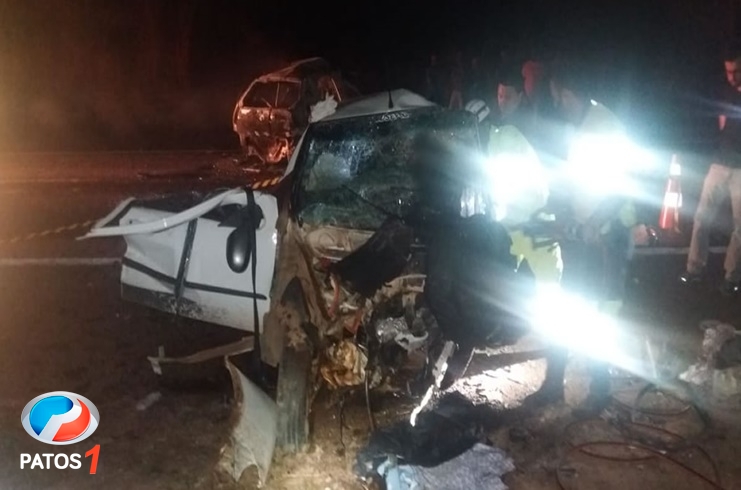 clique para ampliar Acidente com 5 vítimas fatais mata pastor evangélico e família na BR-040 próximo à João Pinheiro