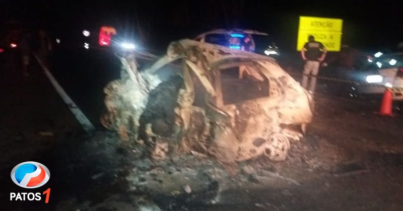 clique para ampliar Acidente com 5 vítimas fatais mata pastor evangélico e família na BR-040 próximo à João Pinheiro