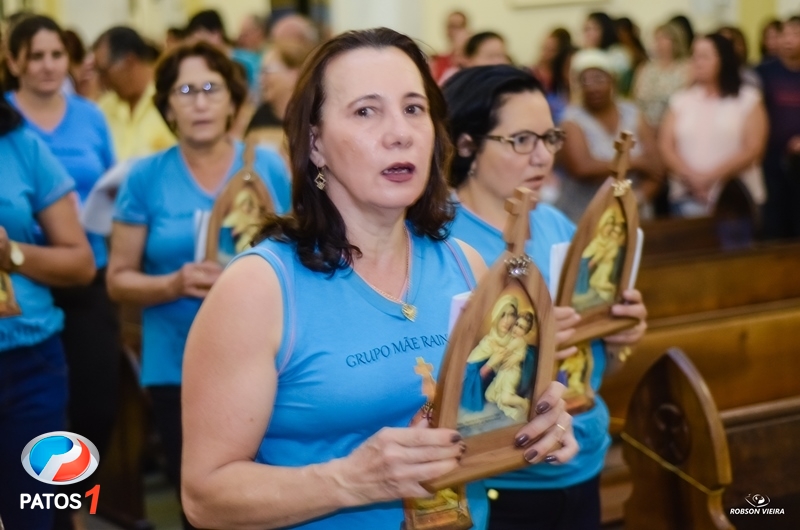clique para ampliar Paróquia Nossa Senhora da Piedade de Lagoa Formosa celebra 21 anos de presença da ''Capelinha Mãe Rainha''.