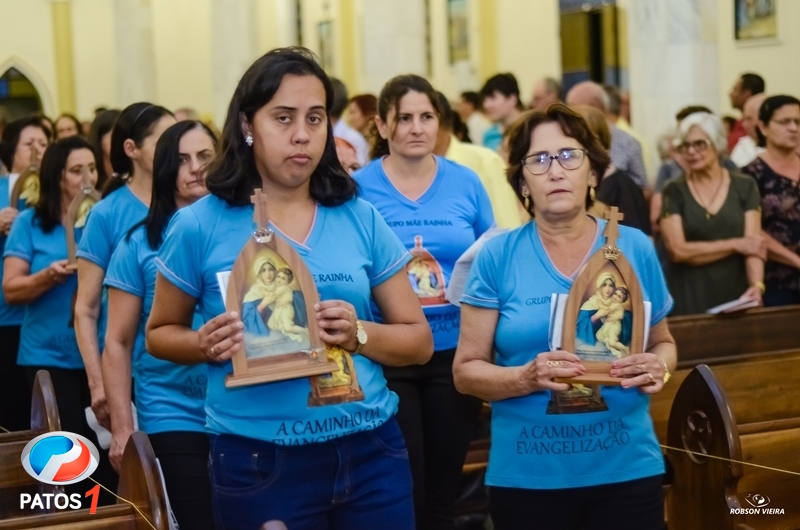 clique para ampliar Paróquia Nossa Senhora da Piedade de Lagoa Formosa celebra 21 anos de presença da ''Capelinha Mãe Rainha''.