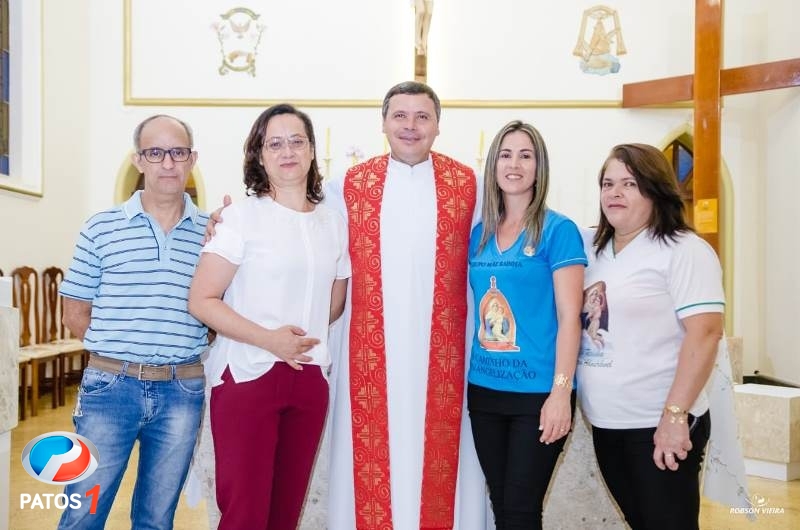 clique para ampliar Paróquia Nossa Senhora da Piedade de Lagoa Formosa celebra 21 anos de presença da ''Capelinha Mãe Rainha''.