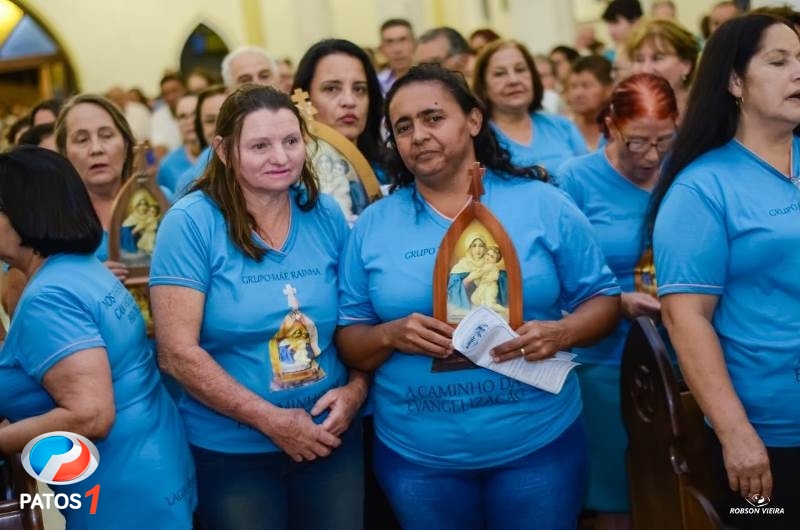 clique para ampliar Paróquia Nossa Senhora da Piedade de Lagoa Formosa celebra 21 anos de presença da ''Capelinha Mãe Rainha''.