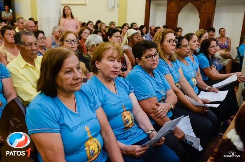 clique para ampliar Paróquia Nossa Senhora da Piedade de Lagoa Formosa celebra 21 anos de presença da ''Capelinha Mãe Rainha''.