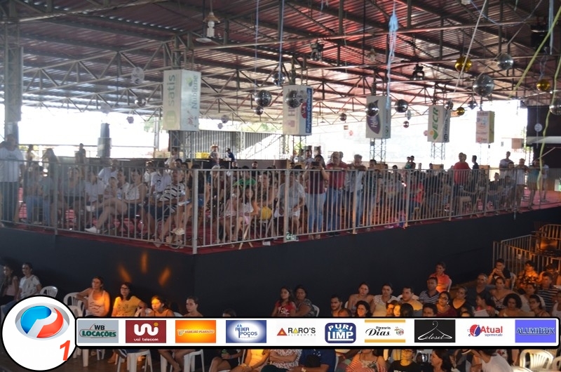 Primeiro final de semana da Festa do Feijão 2019 teve rodeio entre equipes, shows e várias outras atrações 