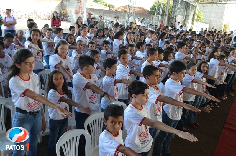 PROERD de Lagoa Formosa entrega certificados a 246 alunos