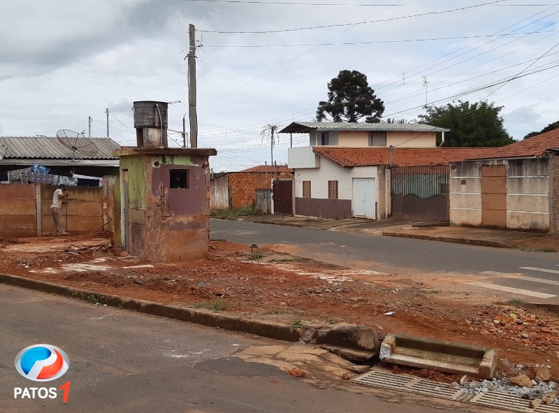 clique para ampliar Carmo do Paranaíba: amigos pedem ajuda para finalizar construção de casa para família carente