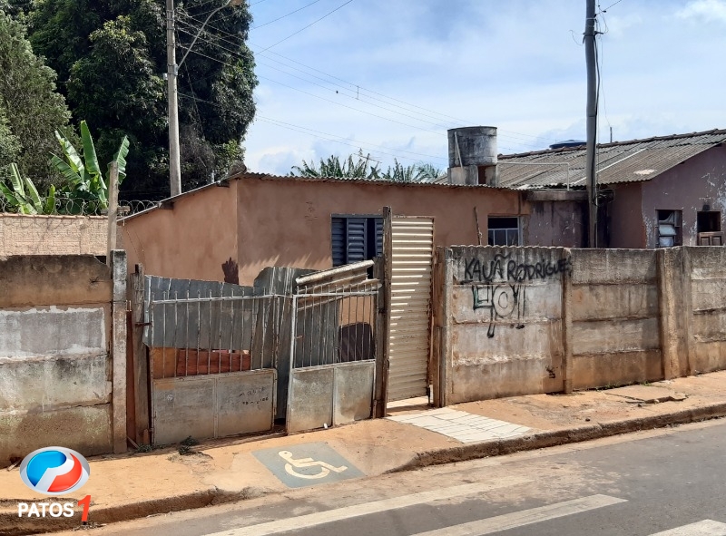 clique para ampliar Carmo do Paranaíba: amigos pedem ajuda para finalizar construção de casa para família carente