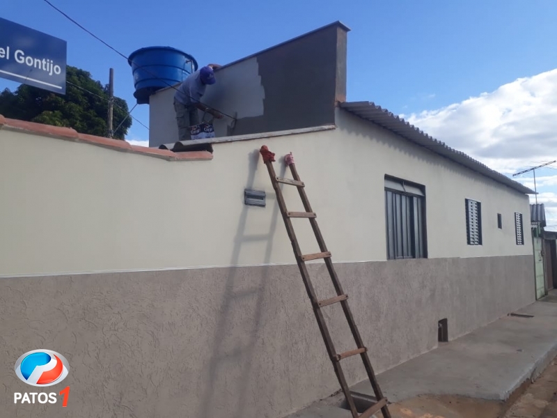 clique para ampliar Carmo do Paranaíba: amigos pedem ajuda para finalizar construção de casa para família carente