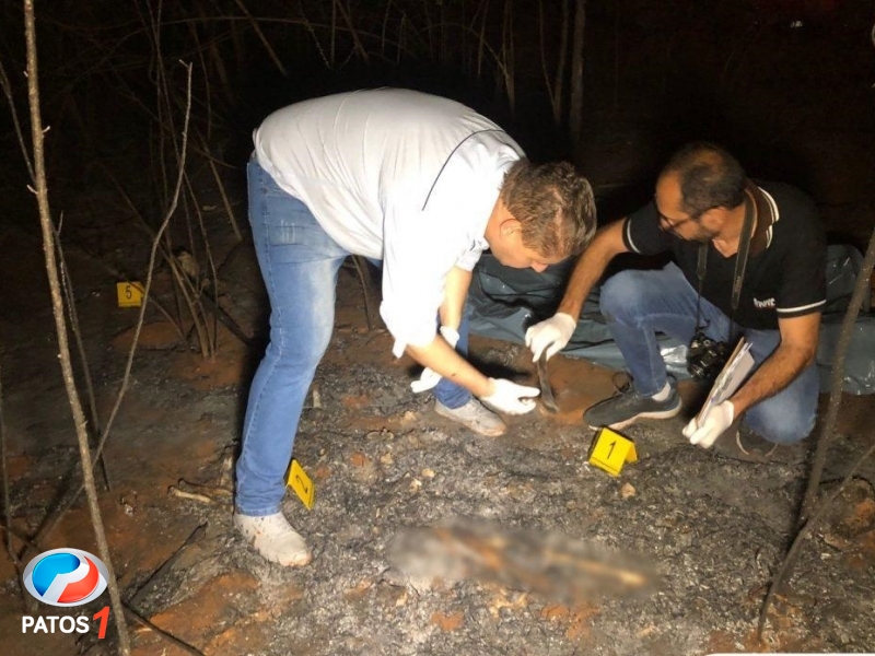 clique para ampliar Ossada humana é encontrada em área incendiada na Mata do Catingueiro em Patos de Minas