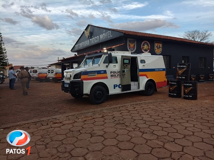 clique para ampliar Patos de Minas - PM realiza solenidade de inauguração das revitalizações da 230ª Cia e apresenta veículo blindado