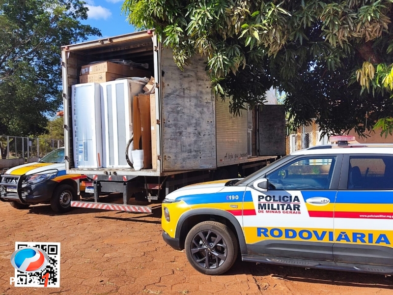 clique para ampliar Polícia Militar recupera mais um caminhão com carga de eletrodomésticos furtada em Lagoa da Prata