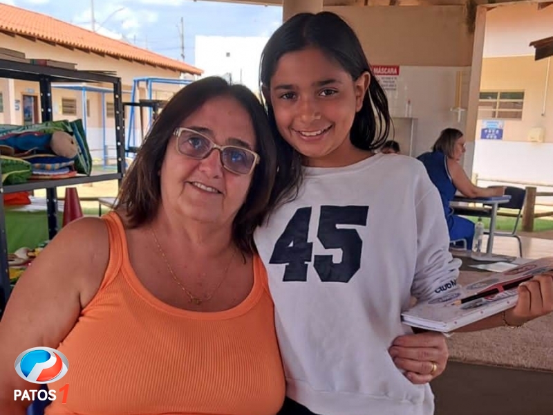 clique para ampliar Presidente da Câmara dos Vereadores de Lagoa Formosa participa do Projeto Blitz da Leitura na Escola Municipal Denise Luísa de Oliveira