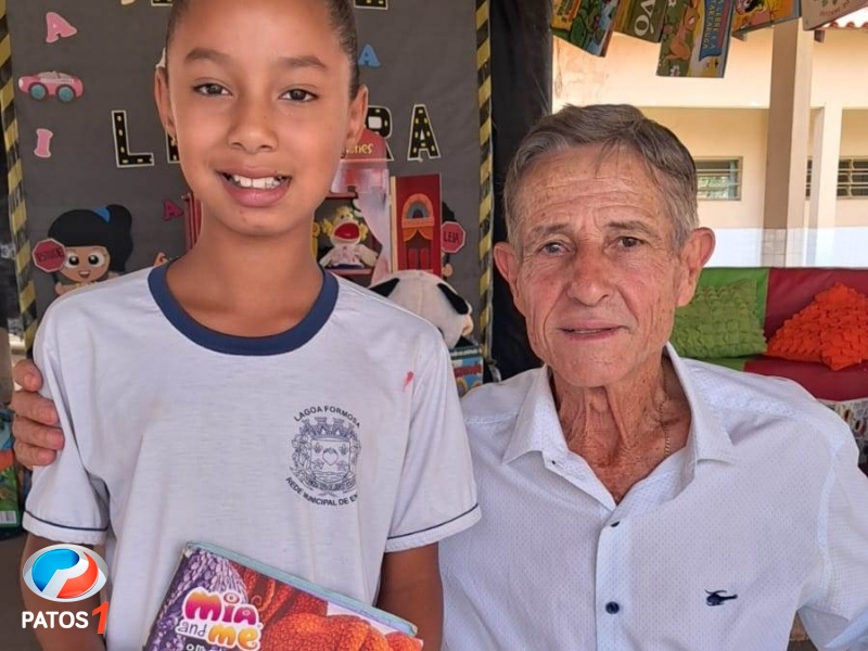 clique para ampliar Presidente da Câmara dos Vereadores de Lagoa Formosa participa do Projeto Blitz da Leitura na Escola Municipal Denise Luísa de Oliveira