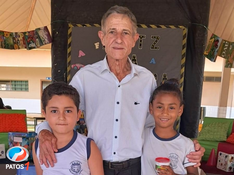 clique para ampliar Presidente da Câmara dos Vereadores de Lagoa Formosa participa do Projeto Blitz da Leitura na Escola Municipal Denise Luísa de Oliveira