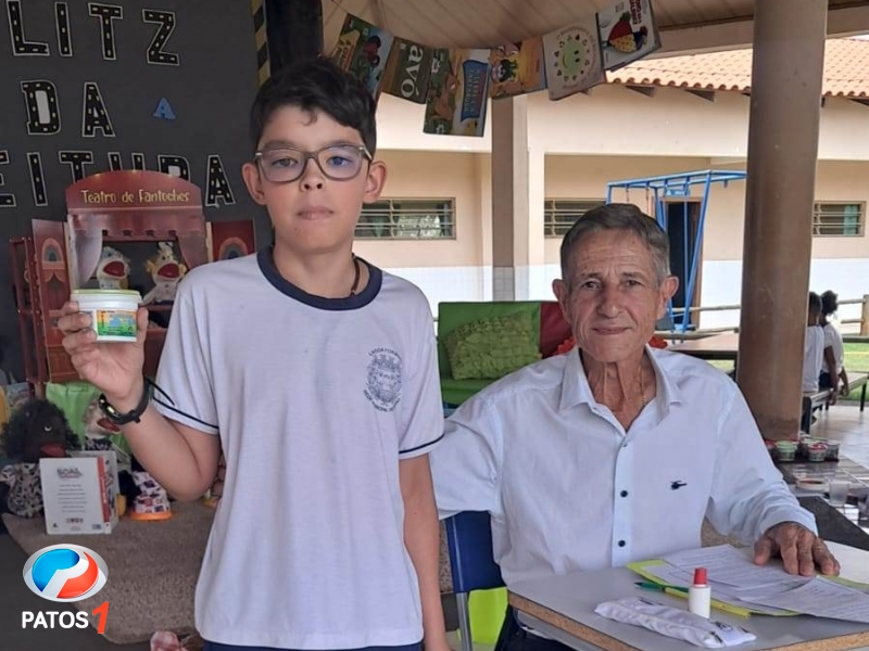 clique para ampliar Presidente da Câmara dos Vereadores de Lagoa Formosa participa do Projeto Blitz da Leitura na Escola Municipal Denise Luísa de Oliveira