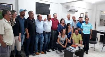 Deputado Federal Tenente Lúcio é recebido em Lagoa Formosa pelo prefeito e pelo presidente da Câmara Municipal Deputado Federal Tenente Lúcio é recebido em Lagoa Formosa pelo prefeito e pelo presidente da Câmara Municipal