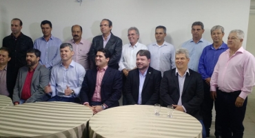 Ministro dos Transportes visita Carmo do Paranaíba e anuncia recursos para recuperação da BR-354 Ministro dos Transportes visita Carmo do Paranaíba e anuncia recursos para recuperação da BR-354