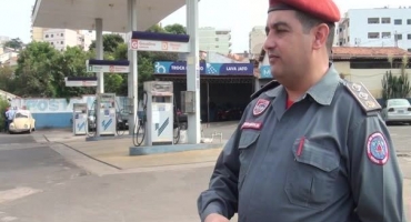 Corpo de Bombeiros de Patos de Minas realiza fiscalização em postos de combustíveis