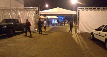 Agente penitenciário se envolve em briga e tem pistola furtada em Carmo do Paranaíba Agente penitenciário se envolve em briga e tem pistola furtada em Carmo do Paranaíba