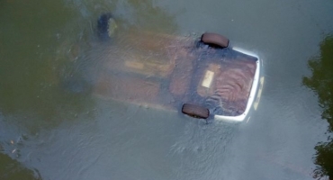 Cinco pessoas morrem após veículo cair de ponte em estrada vicinal no município de Lagoa Grande Cinco pessoas morrem após veículo cair de ponte em estrada vicinal no município de Lagoa Grande