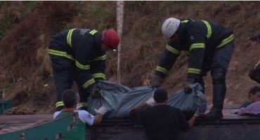 Acidente na curva de Catiara em Serra do Salitremata duas pessoas Acidente na curva de Catiara em Serra do Salitremata duas pessoas