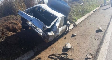 Homem de 39 anos morre e filho fica ferido em acidente na BR-365 próximo à Patrocínio Homem de 39 anos morre e filho fica ferido em acidente na BR-365 próximo à Patrocínio