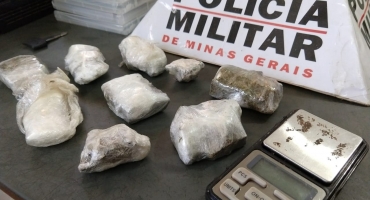 Menor de 16 anos e irmã são detidos suspeitos de tráfico de drogas em Patos de Minas Menor de 16 anos e irmã são detidos suspeitos de tráfico de drogas em Patos de Minas