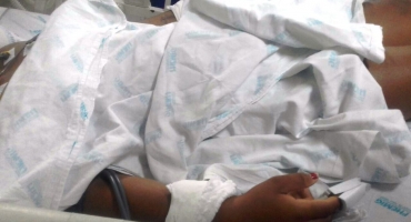 Mãe de garota ferida por disparo de arma de fogo em Lagoa Formosa pede ajuda a população Mãe de garota ferida por disparo de arma de fogo em Lagoa Formosa pede ajuda a população
