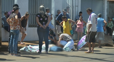 Motoqueiro da cidade de Lagoa Formosa sofre parada cardíaca e morre na rua Motoqueiro da cidade de Lagoa Formosa sofre parada cardíaca e morre na rua