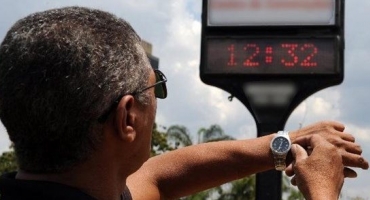 Horário de verão vai começar em novembro pela primeira vez e terá 15 dias a menos Horário de verão vai começar em novembro pela primeira vez e terá 15 dias a menos