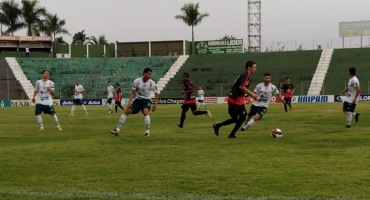 Santa Cruz perde em Patos de Minas e pode ficar fora da segunda fase do Regional