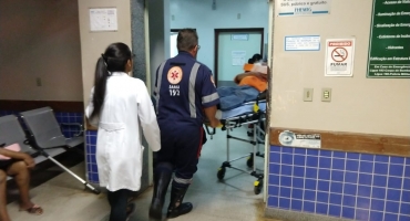 Homem fica ferido após levar enxadada no braço em Patos de Minas Homem fica ferido após levar enxadada no braço em Patos de Minas
