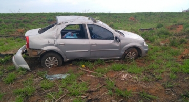 Mulher sofre várias fraturas durante capotamento de veículo na BR-354 Mulher sofre várias fraturas durante capotamento de veículo na BR-354