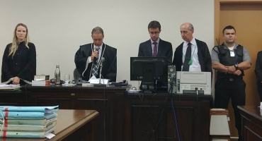 Hugo Franciel é condenado a mais de 18 anos de prisão por ter matado estudante em Patos de Minas Hugo Franciel é condenado a mais de 18 anos de prisão por ter matado estudante em Patos de Minas