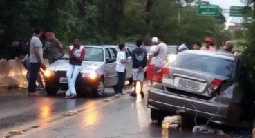 Grave acidente na ponte do Rio Santa Catarina em Vazante faz uma vítima fatal Grave acidente na ponte do Rio Santa Catarina em Vazante faz uma vítima fatal