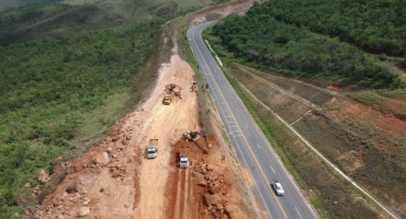 Iniciadas obras de correção de curva na BR-146 entre Catiara e Serra do Salitre Iniciadas obras de correção de curva na BR-146 entre Catiara e Serra do Salitre