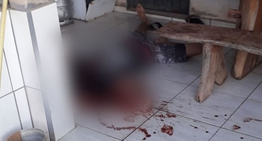 Jovem de 19 anos morto e decapitado em João Pinheiro teve a cabeça levada pelo assassino Jovem de 19 anos morto e decapitado em João Pinheiro teve a cabeça levada pelo assassino