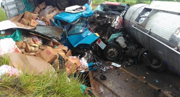 Motorista de empresa da cidade de Lagoa Formosa morre em grave acidente na BR-354 Motorista de empresa da cidade de Lagoa Formosa morre em grave acidente na BR-354