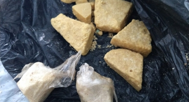 Polícia Militar de Patos de Minas apreende crack e maconha com adolescentes Polícia Militar de Patos de Minas apreende crack e maconha com adolescentes