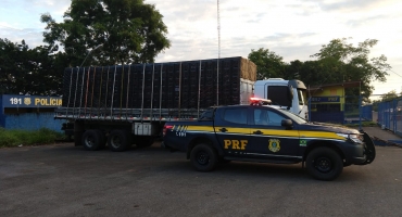 Tomado de assalto em 2016 caminhão é apreendido pela PRF em Patos de Minas Tomado de assalto em 2016 caminhão é apreendido pela PRF em Patos de Minas
