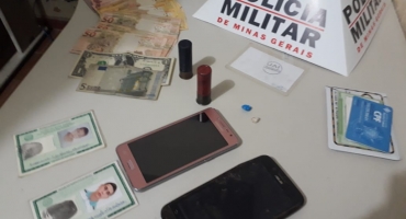 Polícia Militar de Carmo do Paranaíba prende autores que pretendiam roubar veículo em Arapuá
