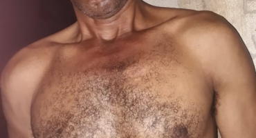 Homem é preso após ser flagrado nu em frente a uma igreja evangélica em Patos de Minas Homem é preso após ser flagrado nu em frente a uma igreja evangélica em Patos de Minas