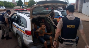 PM de Lagoa Formosa encaminha para a delegacia de polícia indivíduos que podem ter participação em homicídio PM de Lagoa Formosa encaminha para a delegacia de polícia indivíduos que podem ter participação em homicídio