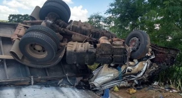 Motorista de carreta morre em acidente na MG-187 entre Patrocínio e Ibiá Motorista de carreta morre em acidente na MG-187 entre Patrocínio e Ibiá